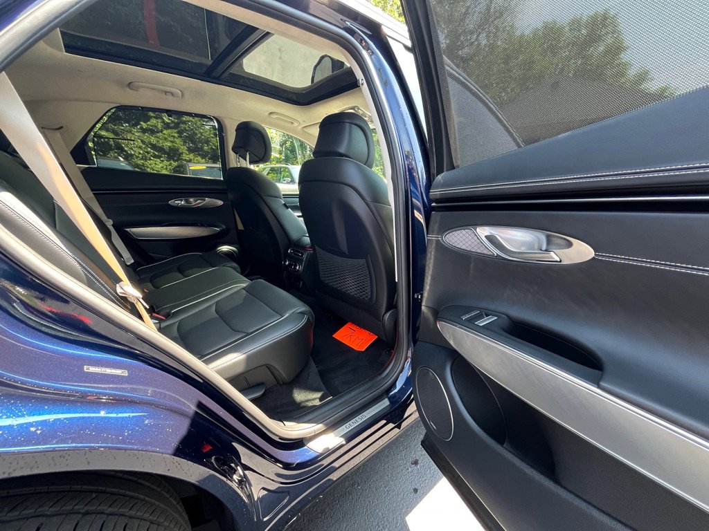 Used 2024 Genesis Electrified GV70 w/ Prestige Package image 8