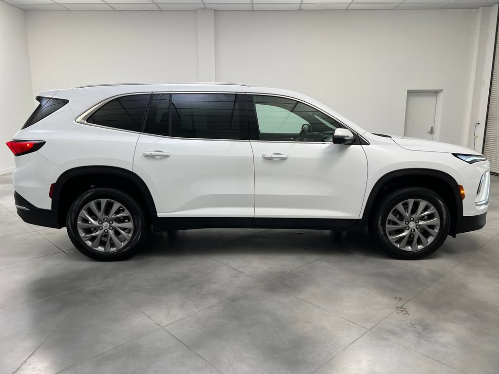 Used 2026 Buick Enclave Preferred FWD image 10