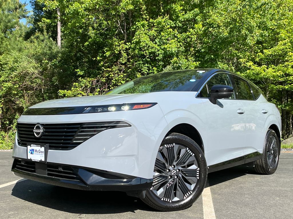 Used 2025 Nissan Murano Platinum w/ Cargo Package AWD/4WD image 1