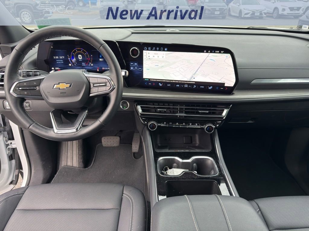 Certified 2025 Chevrolet Traverse LT image 12