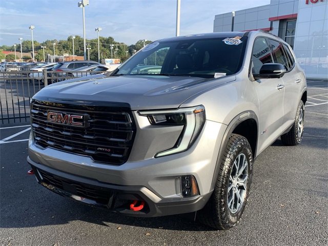 Used 2024 GMC Acadia AT4 w/ Luxury Package image 4