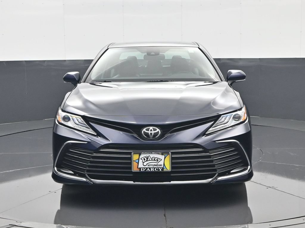 Used 2021 Toyota Camry XLE AWD/4WD image 3