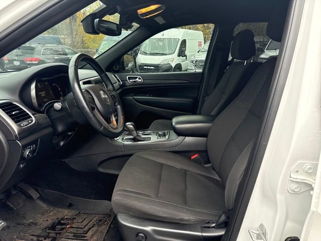Used 2019 Jeep Grand Cherokee Laredo image 13