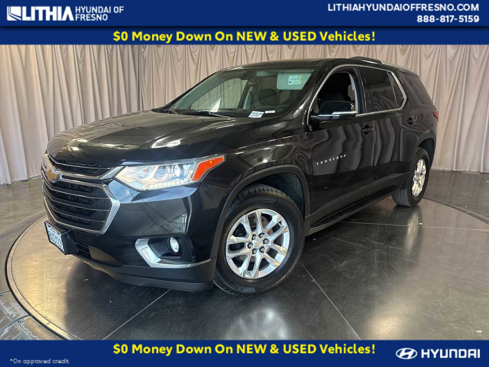 Used 2018 Chevrolet Traverse LT w/ LPO, 'HIT The Road' Package image 1