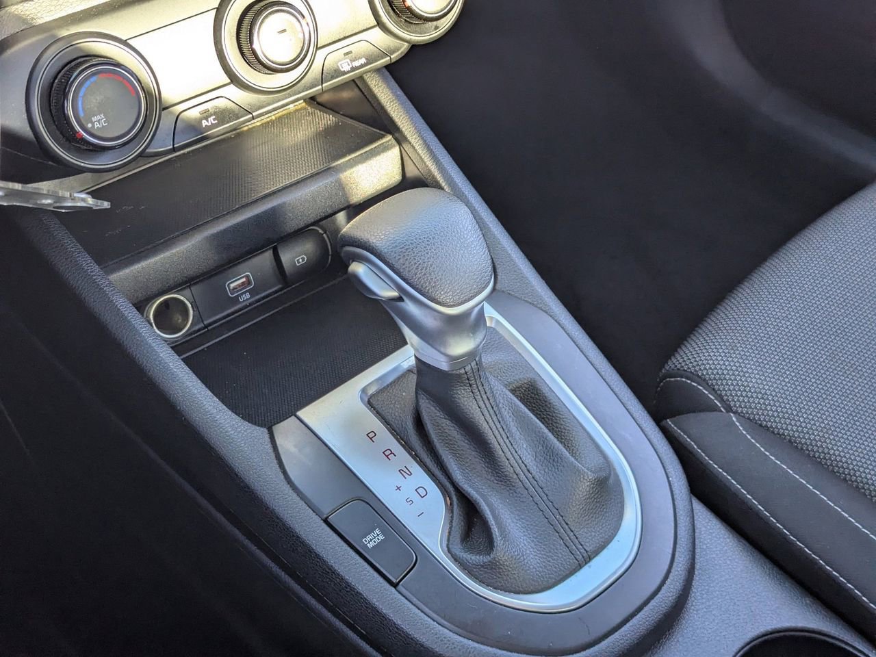 Used 2024 Kia Forte LXS image 27