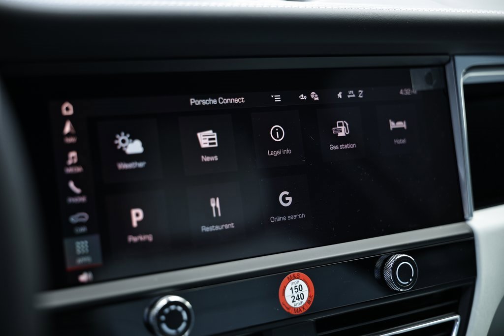 New 2026 Porsche Macan image 41