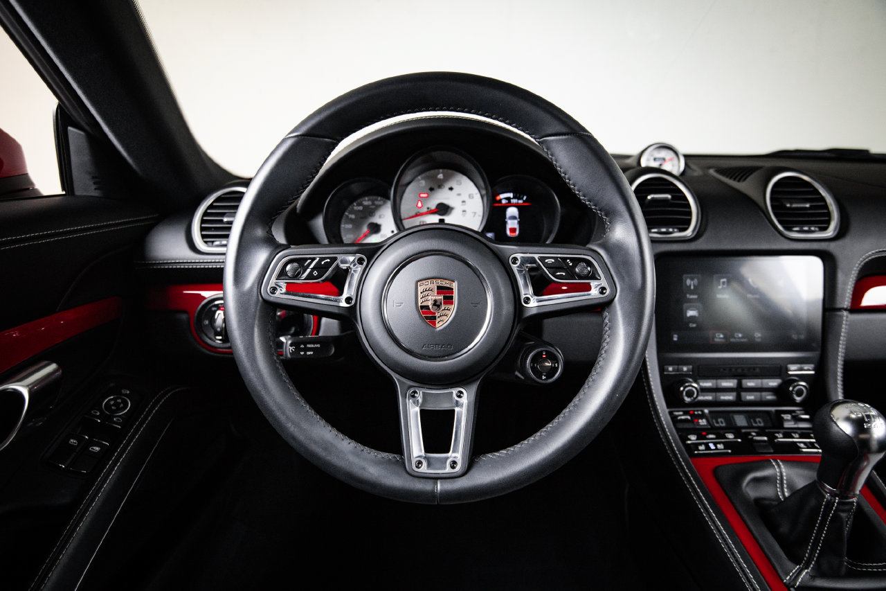 Certified 2024 Porsche 718 Cayman RWD image 25
