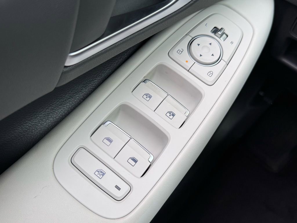 New 2026 Hyundai Sonata SEL FWD image 23