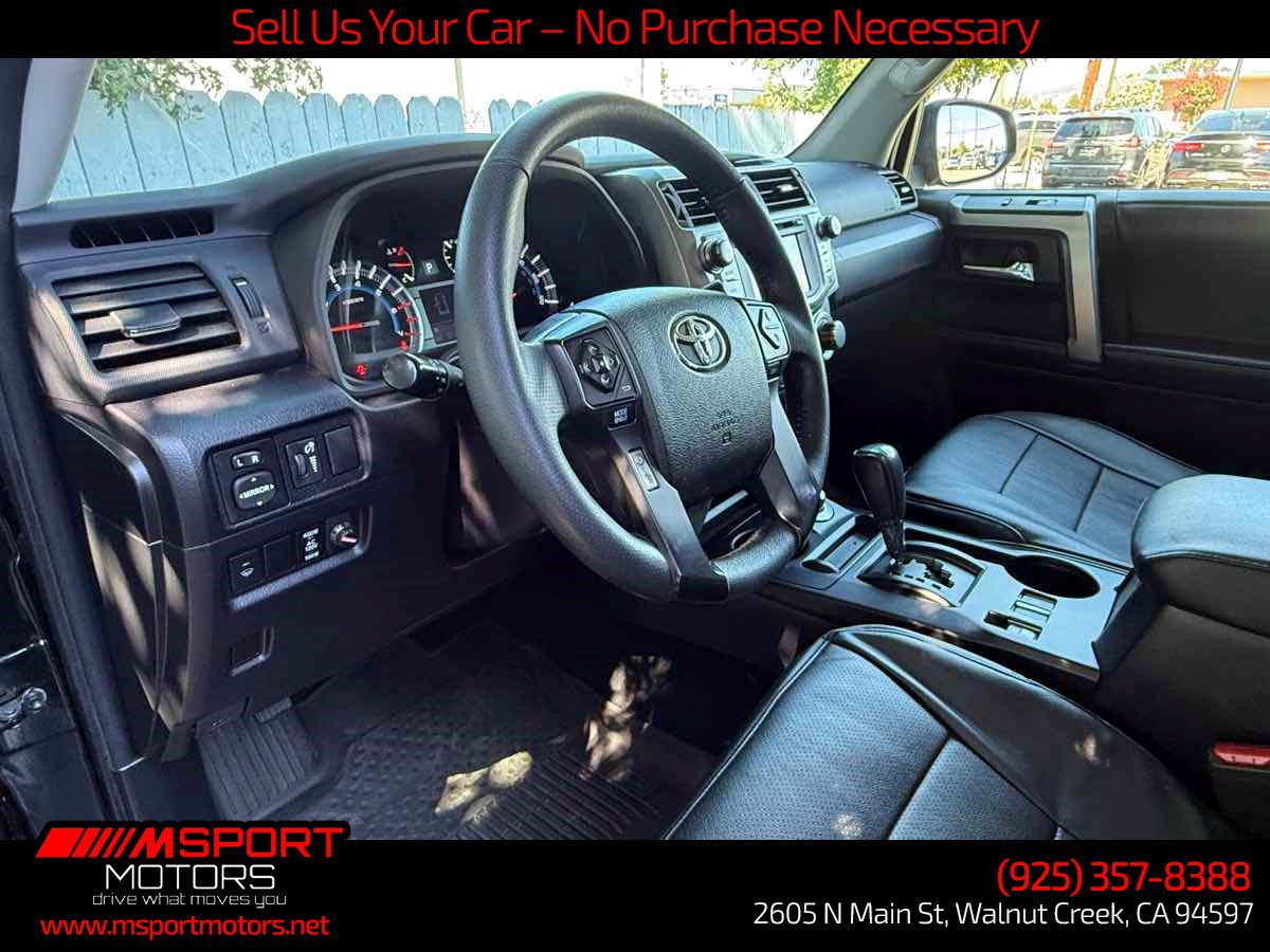 Used 2018 Toyota 4Runner SR5 AWD/4WD image 8