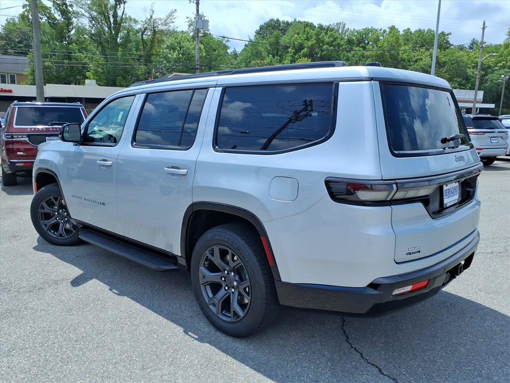 New 2026 Jeep Grand Wagoneer Limited w/ 8-Passenger Seating Package AWD/4WD image 6