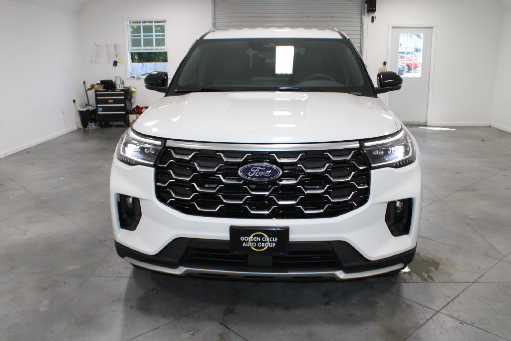 New 2026 Ford Explorer Platinum RWD image 2