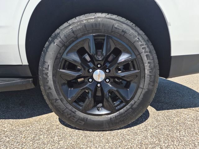 Used 2024 Chevrolet Tahoe LT w/ Luxury Package AWD/4WD image 9