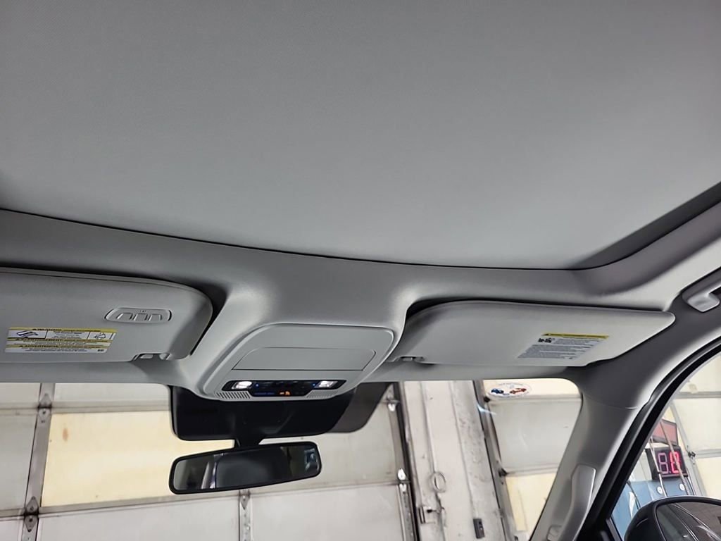 Used 2025 Ford Expedition Platinum image 11