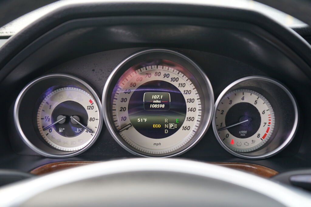 Used 2014 Mercedes-Benz E 350 Sedan image 16