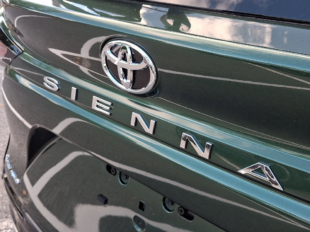New 2026 Toyota Sienna Platinum AWD/4WD image 22