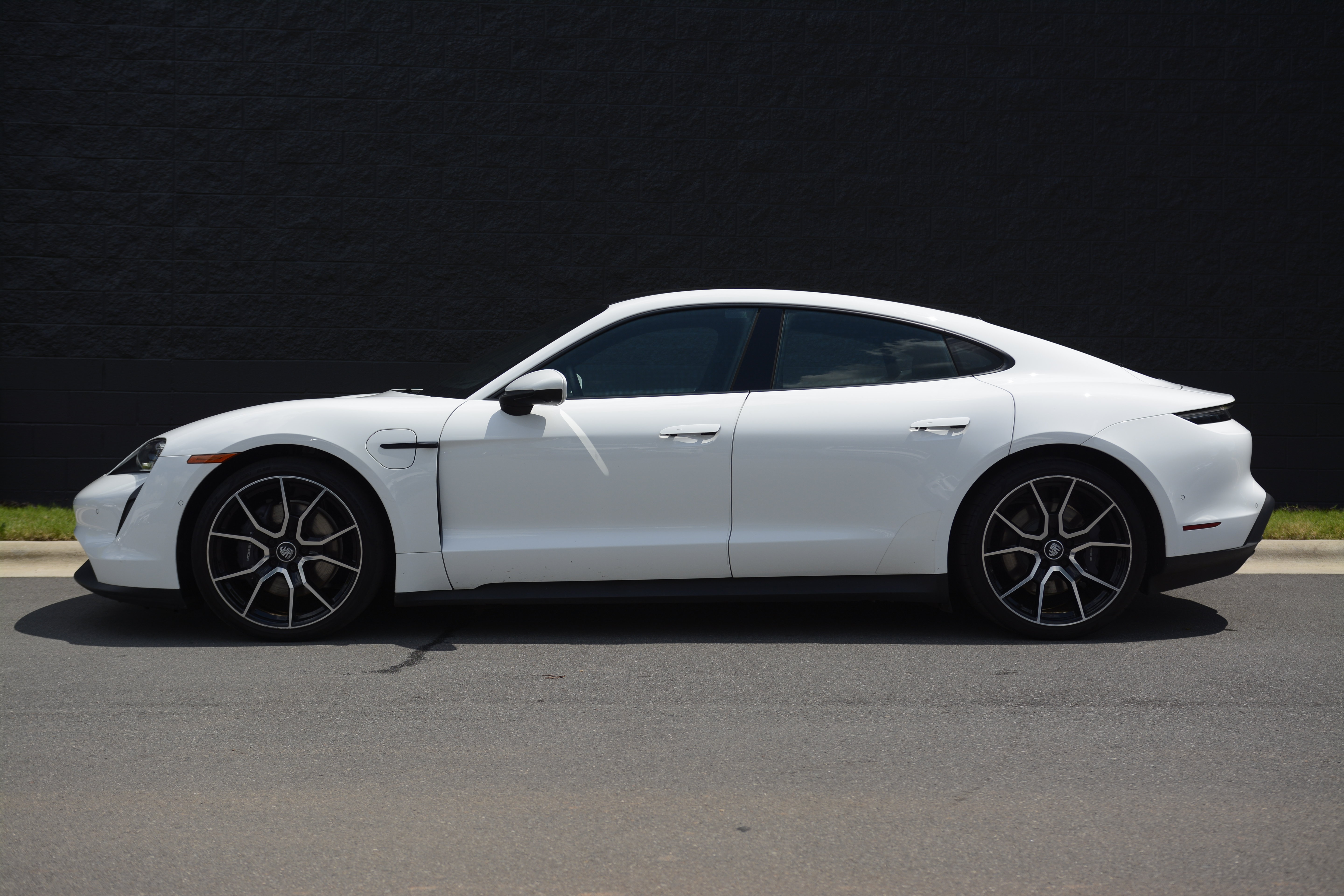 Certified 2023 Porsche Taycan RWD image 2