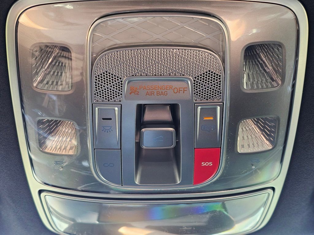 Certified 2025 Genesis GV70 3.5T Sport w/ Sport Prestige Package image 18