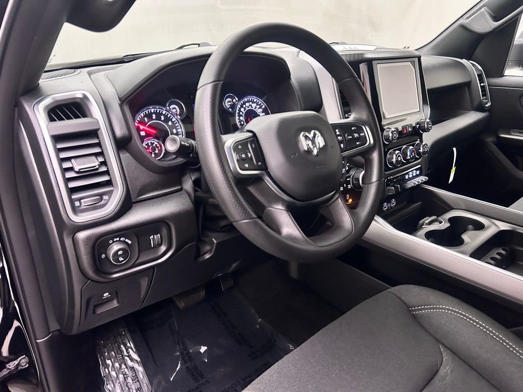 New 2026 RAM 1500 Big Horn AWD/4WD image 11