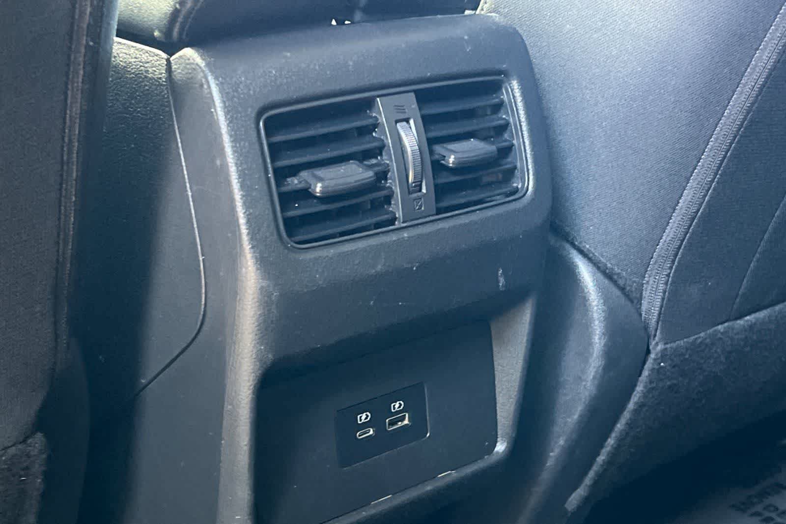 Used 2023 Nissan Rogue SV FWD image 15