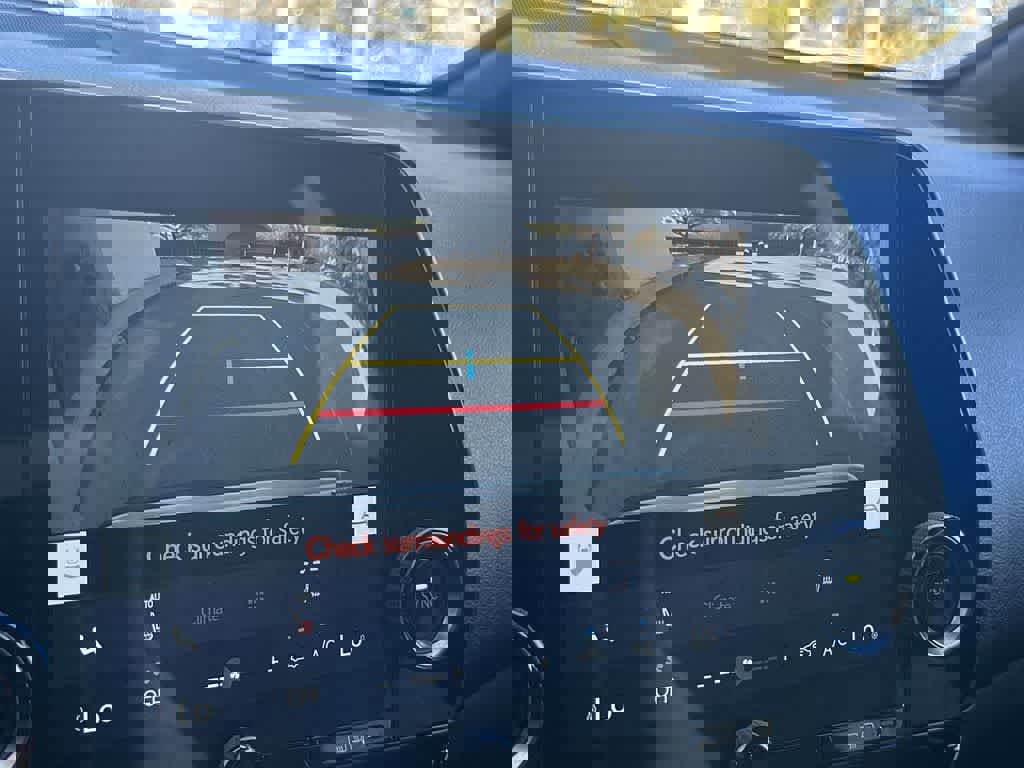 Used 2022 Lexus NX 250 FWD w/ Towing Package (2000 Lbs) image 20