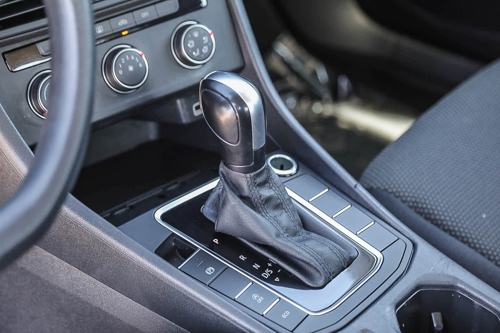 Used 2019 Volkswagen Jetta S w/ Driver Assistance Package image 18