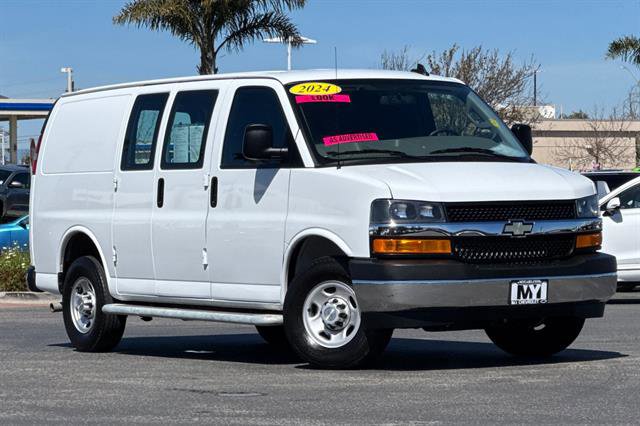 Used 2024 Chevrolet Express 2500 w/ Driver Convenience Package image 2