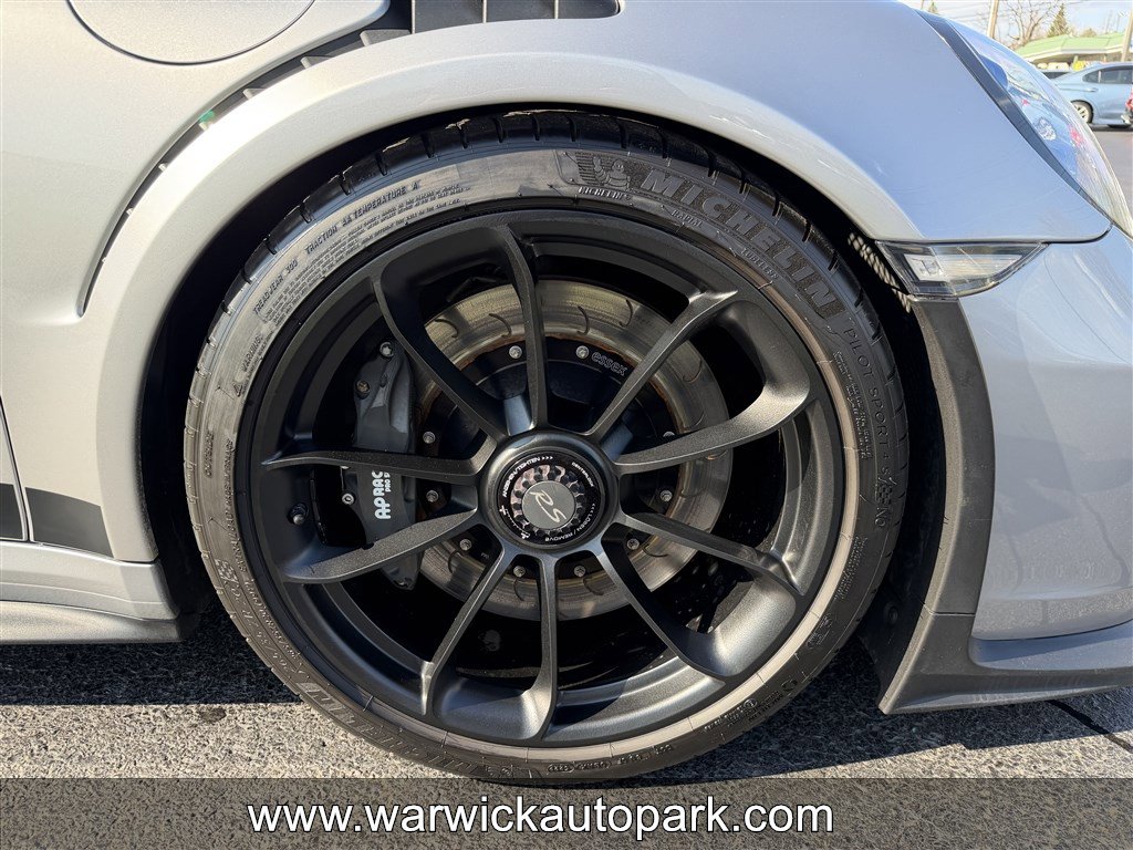Used 2019 Porsche 911 GT3 RS RWD image 31