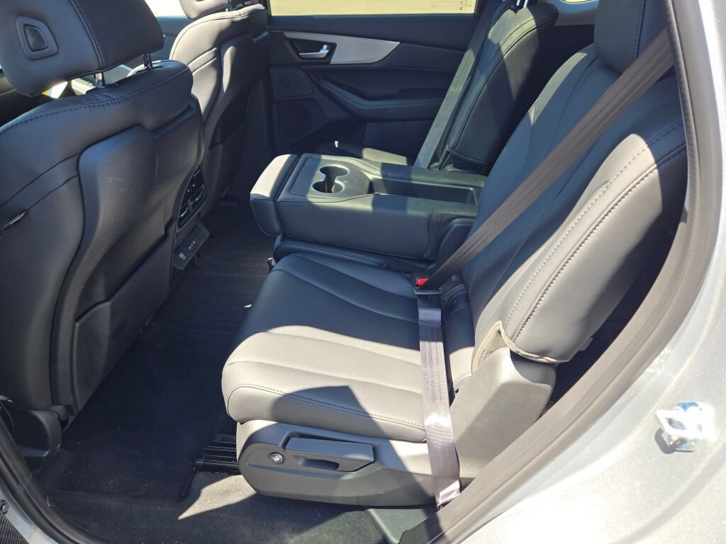 Used 2026 Acura MDX SH-AWD image 24