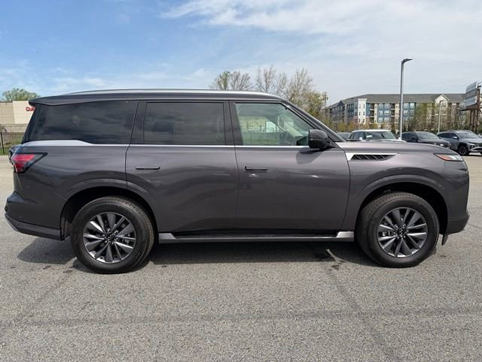 Certified 2026 INFINITI QX80 Pure AWD/4WD image 9