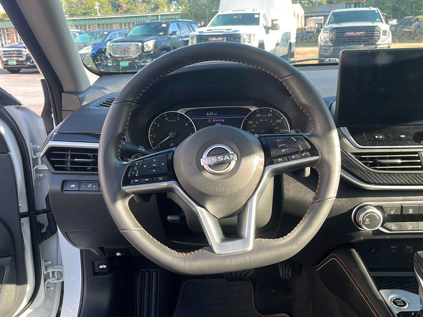 Used 2024 Nissan Altima 2.5 SR w/ SR Premium Package AWD/4WD image 14