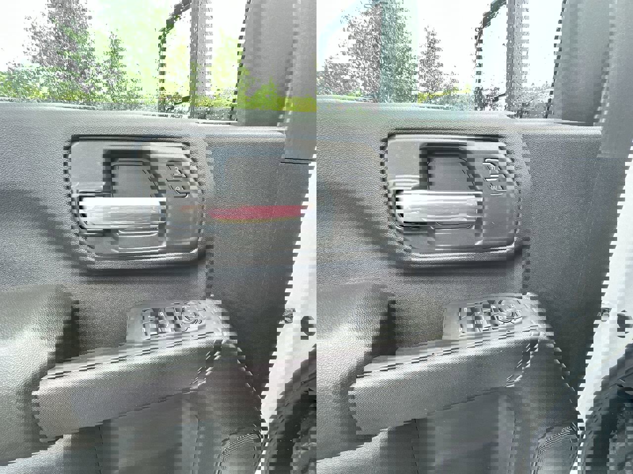 New 2025 GMC Sierra 2500 Pro w/ Convenience Package image 13