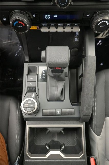 Used 2024 Toyota Tacoma TRD Off-Road image 10