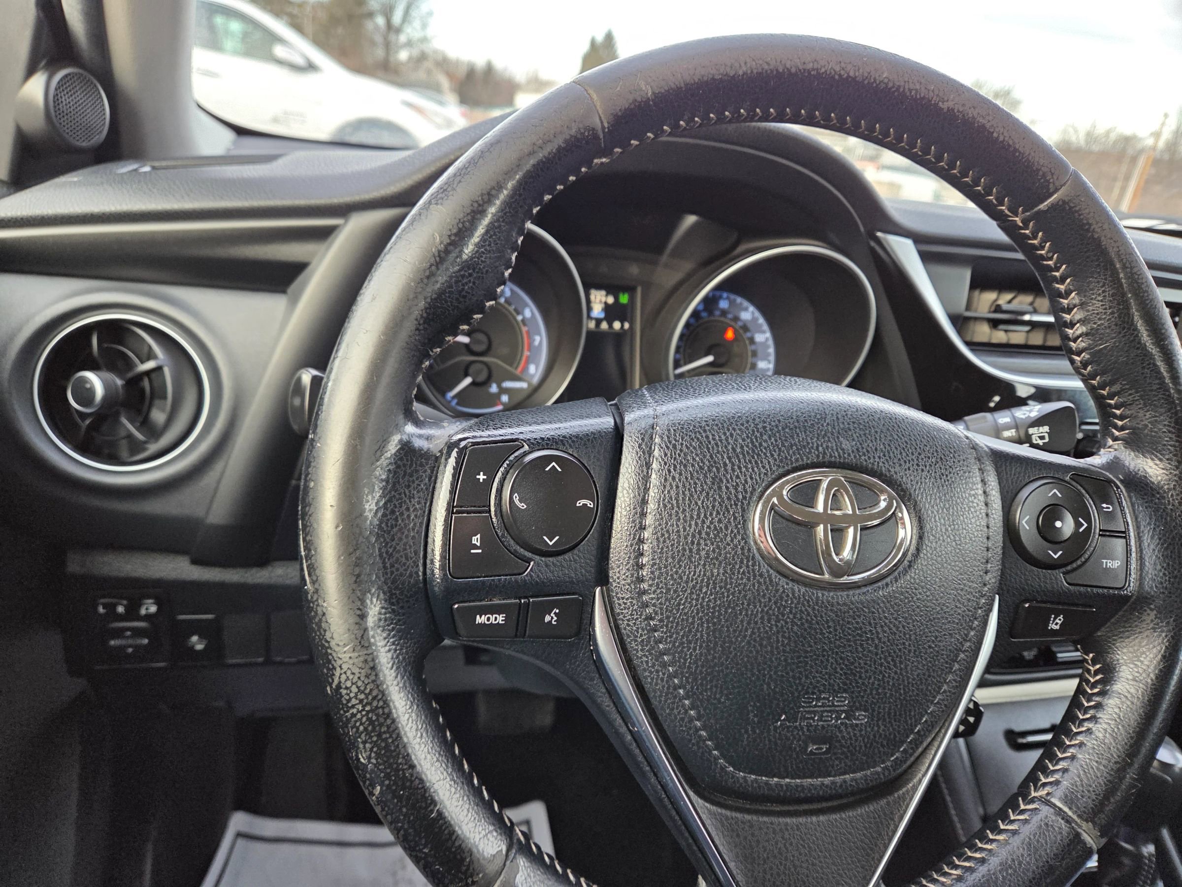 Used 2017 Toyota Corolla iM w/ Carpet Mat Package image 8