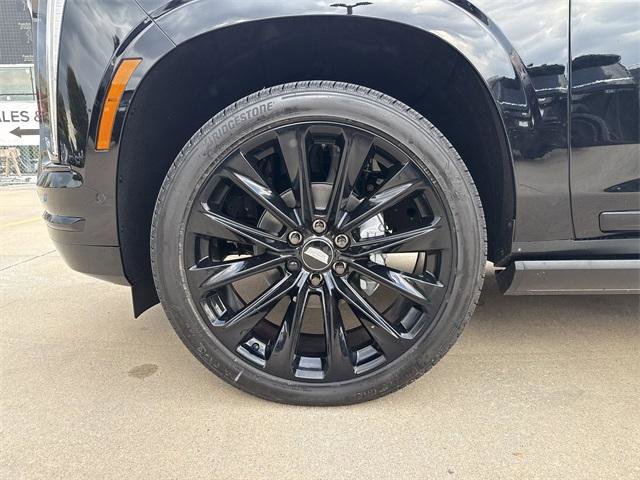 New 2025 Cadillac Escalade Sport Platinum w/ LPO, ONYX Package image 25