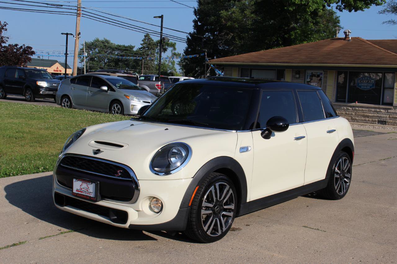 Used 2019 MINI Cooper S w/ Storage Package FWD image 5