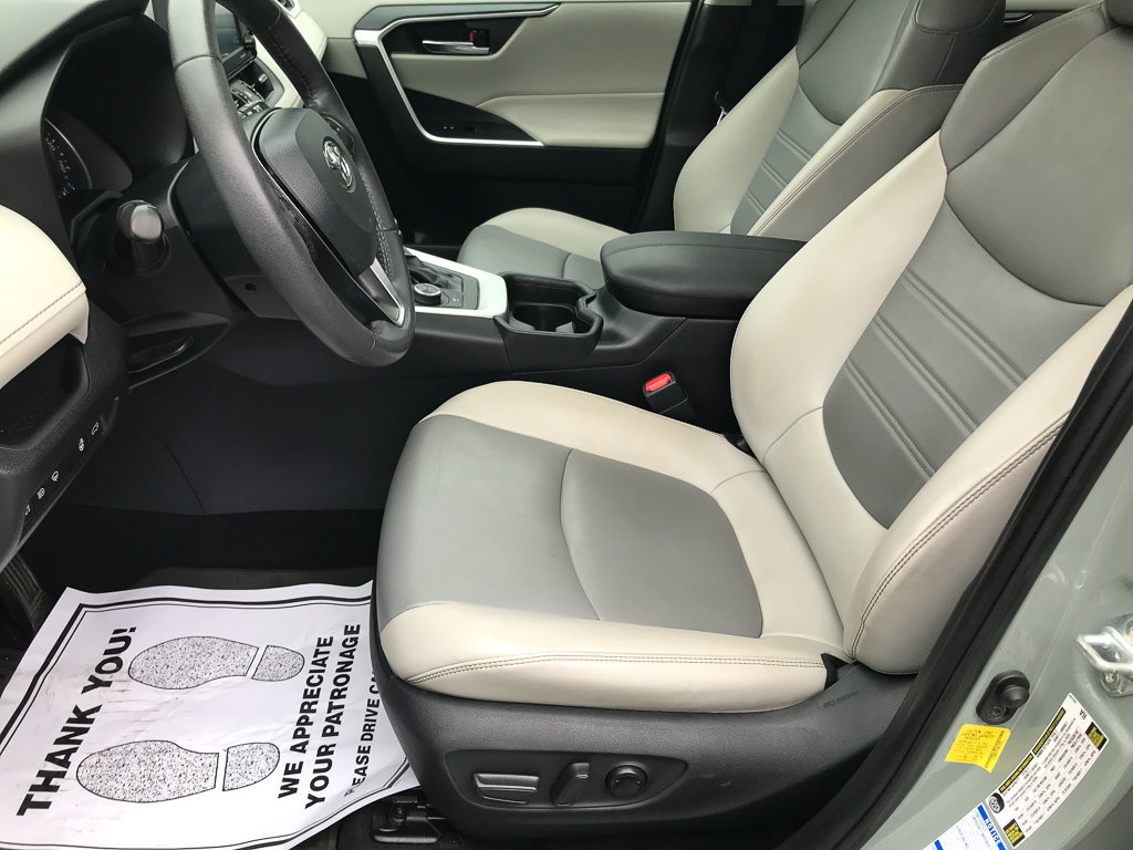 Certified 2021 Toyota RAV4 XLE Premium AWD/4WD image 28