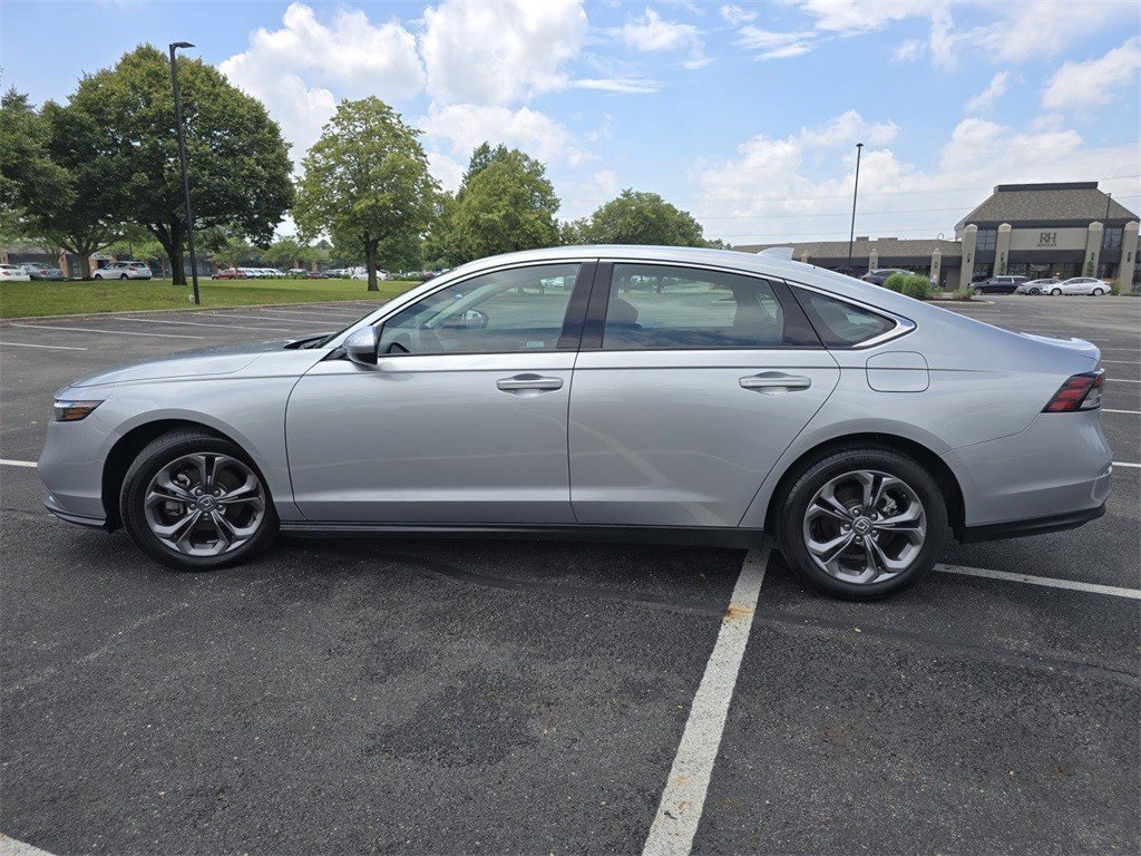 Used 2024 Honda Accord EX image 15