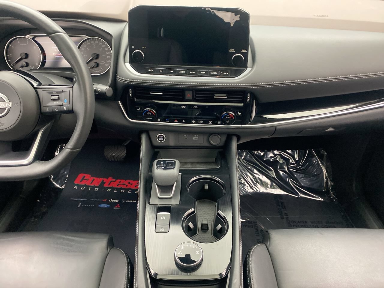 Used 2023 Nissan Rogue SL AWD/4WD image 21
