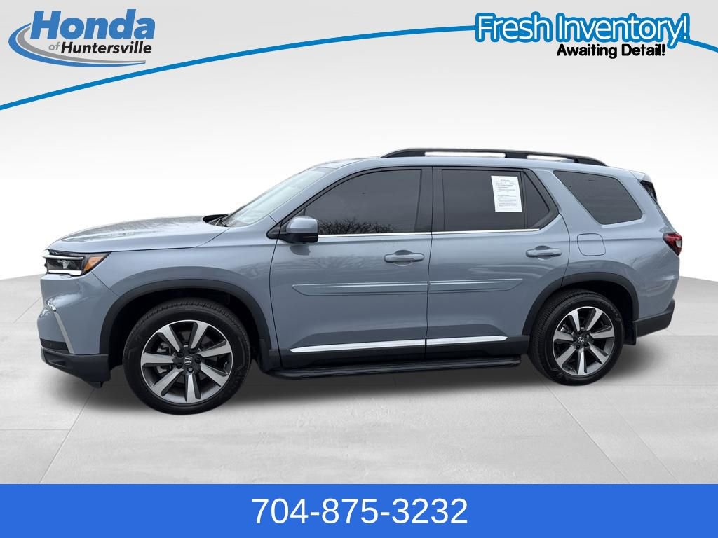 Used 2025 Honda Pilot Elite image 5