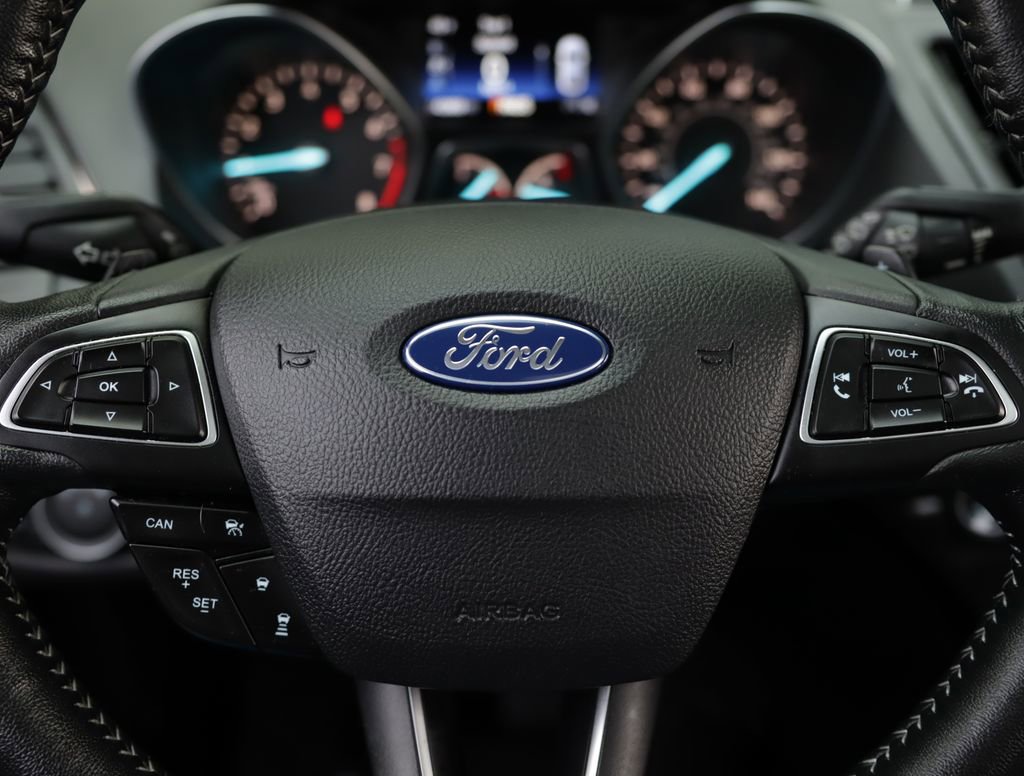 Used 2017 Ford Escape Titanium AWD/4WD image 11
