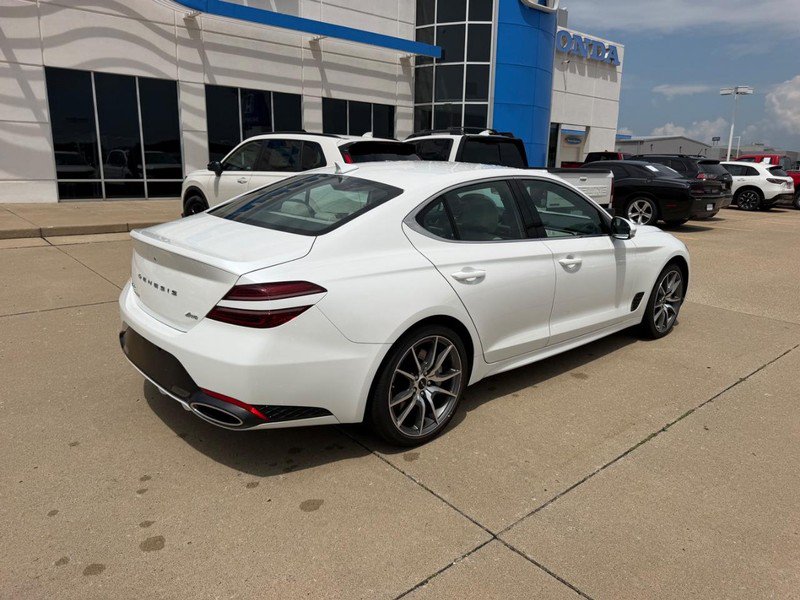 Used 2025 Genesis G70 2.5T AWD/4WD image 2