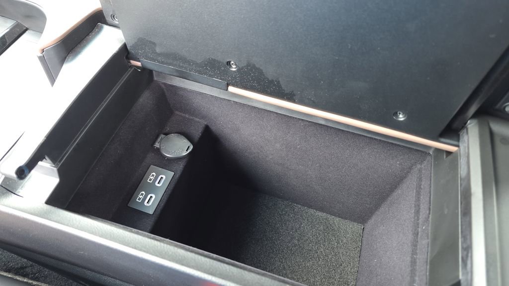 Certified 2024 Lexus ES 350 w/ Premium Package image 29