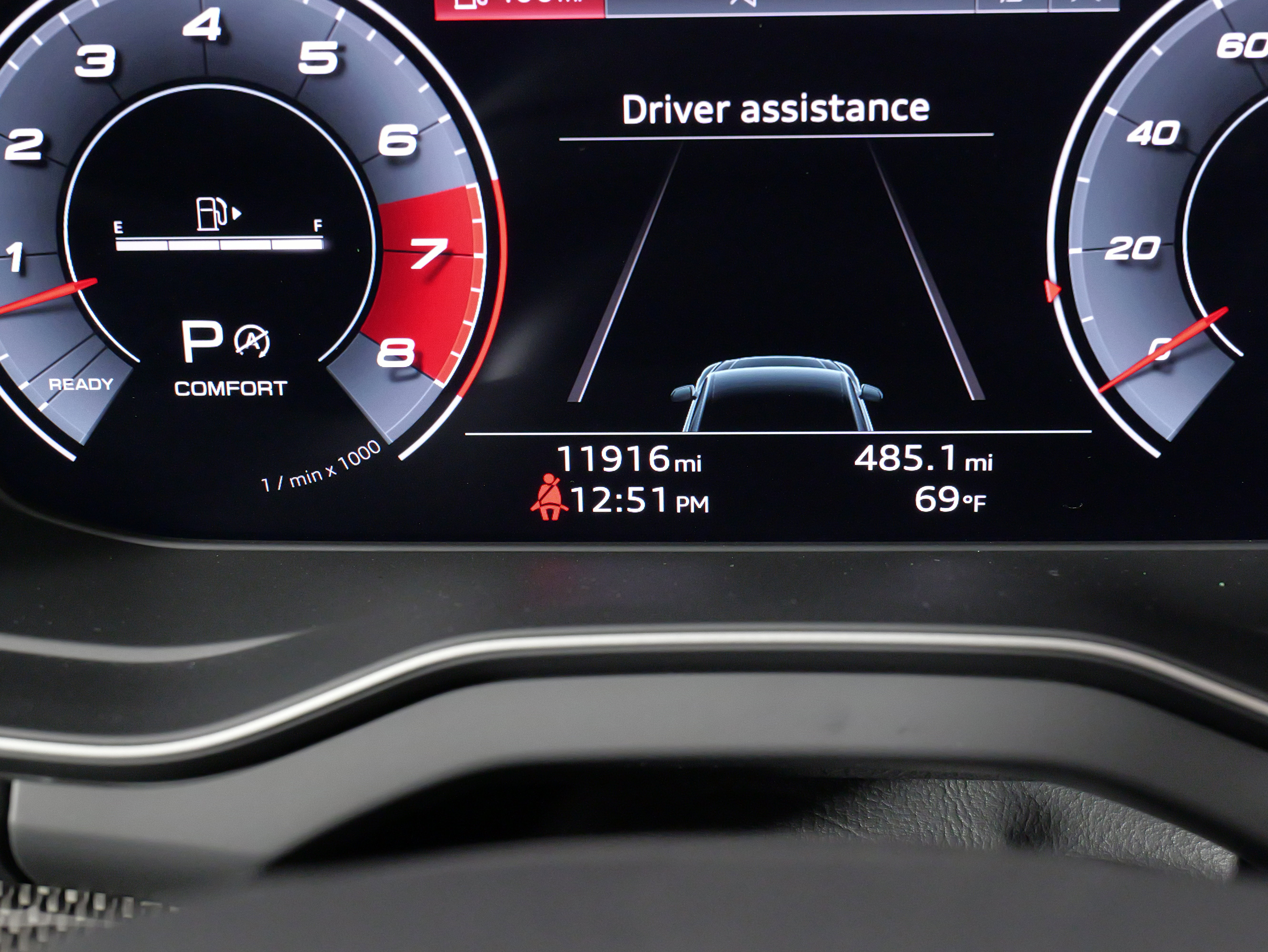 Used 2023 Audi SQ5 Premium Plus w/ Premium Plus Package image 43