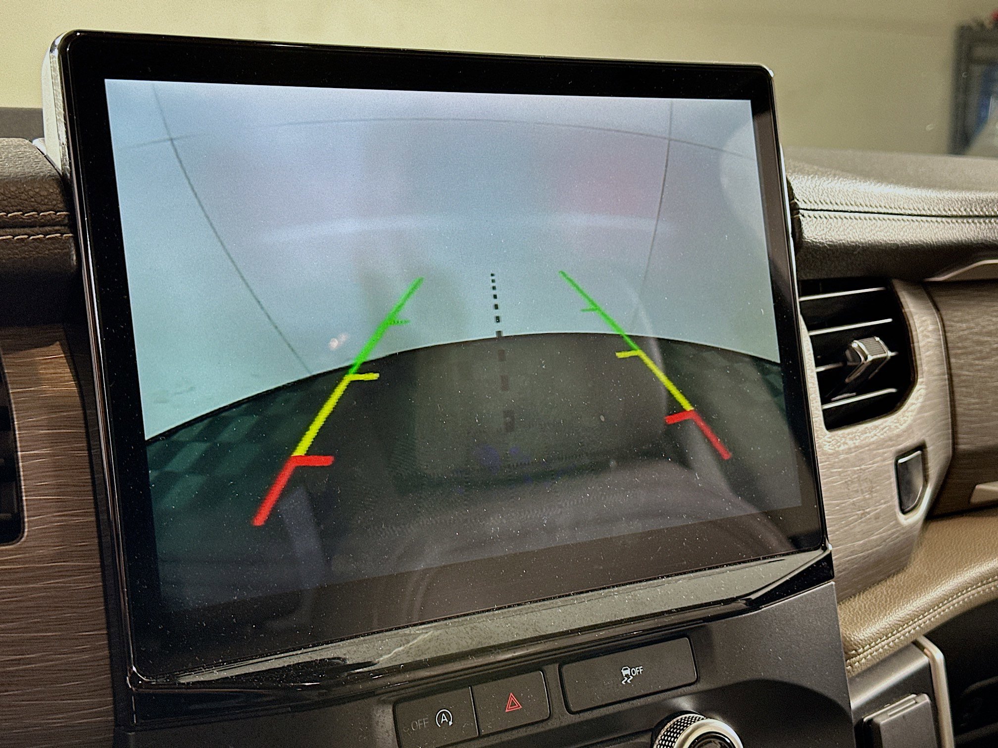 Used 2024 Ford Expedition Limited image 23