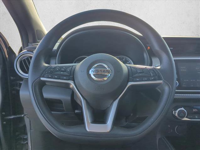 Used 2020 Nissan Kicks SV image 10