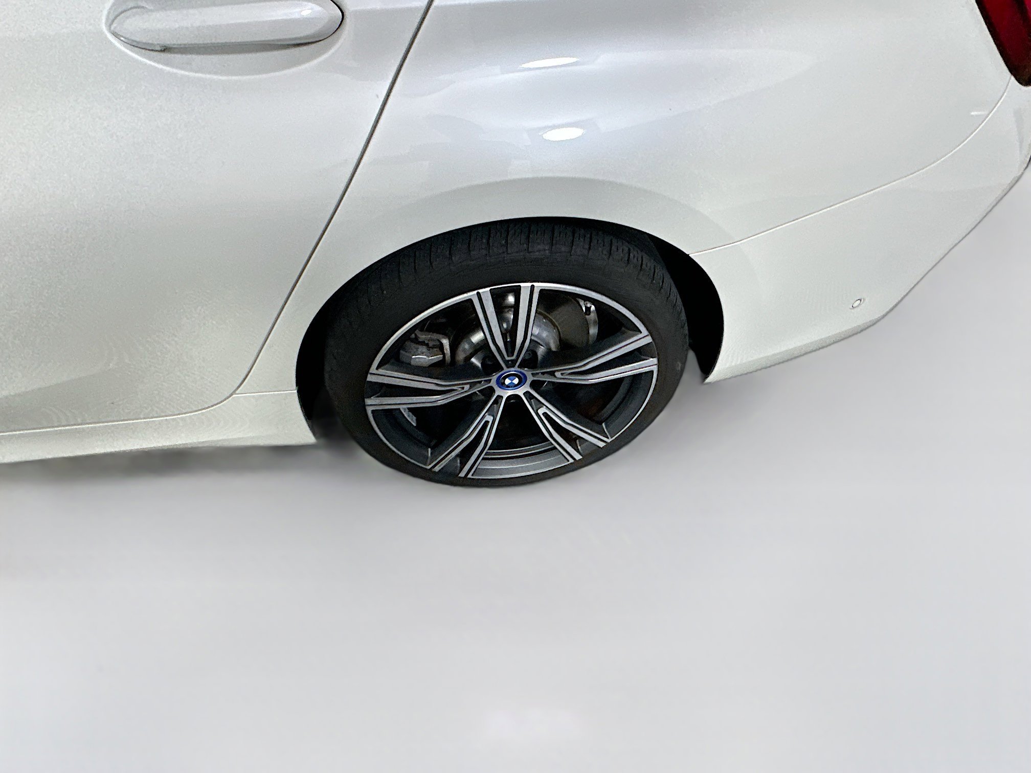 Used 2023 BMW 330e w/ Parking Assistance Package image 11