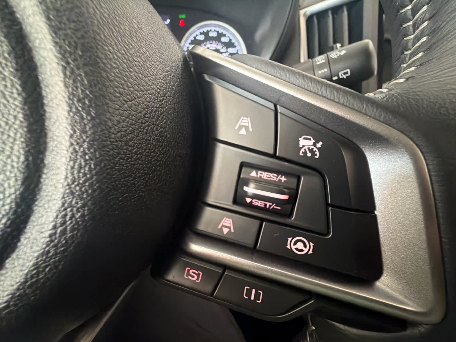 Used 2024 Subaru Forester Premium AWD/4WD image 27