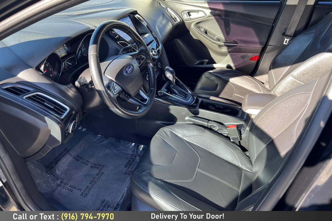 Used 2016 Ford Focus Titanium FWD image 13