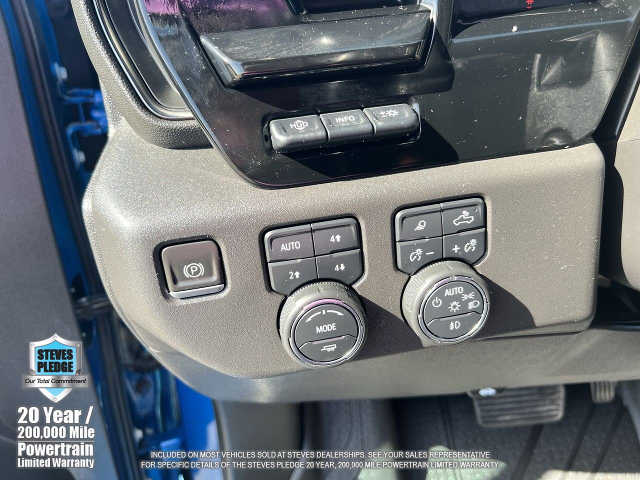 Certified 2022 Chevrolet Silverado 1500 ZR2 w/ Technology Package AWD/4WD image 22