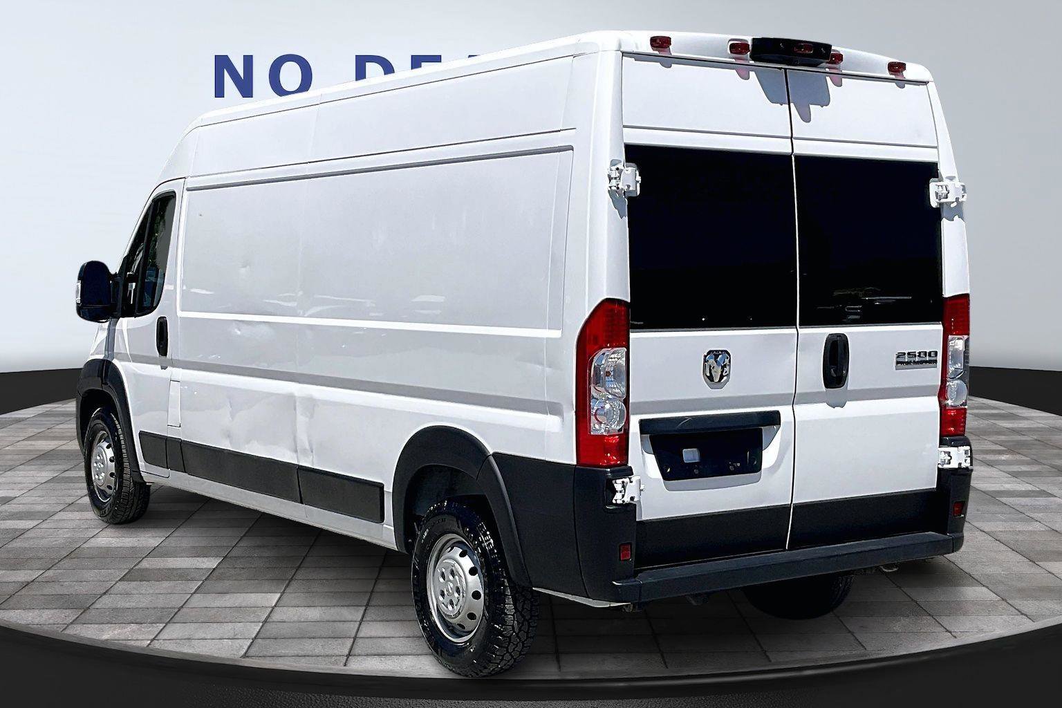 Used 2023 RAM ProMaster 2500 image 4